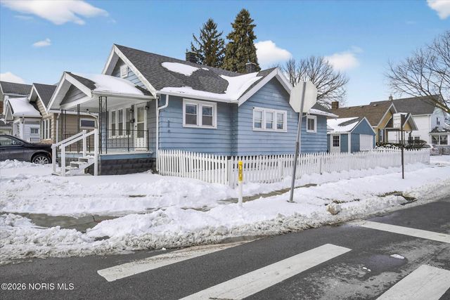 1019 E Manhattan Boulevard, Toledo, OH 43608