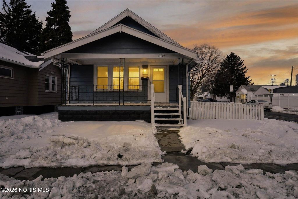 1019 E Manhattan Boulevard, Toledo, OH 43608