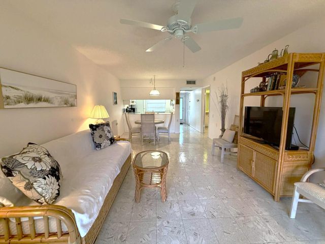 2702 Nassau Bend C2, Coconut Creek, FL 33066