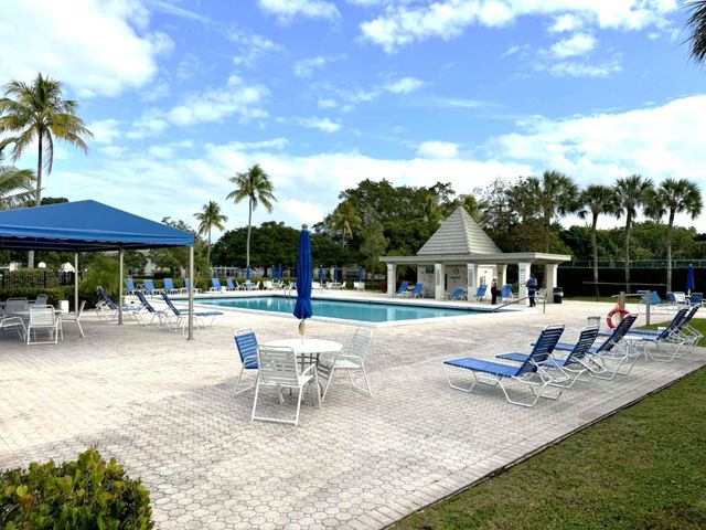 2702 Nassau Bend C2, Coconut Creek, FL 33066