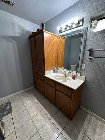 2505 Escuela Drive, Mission, TX 78574