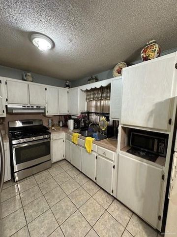 2505 Escuela Drive, Mission, TX 78574