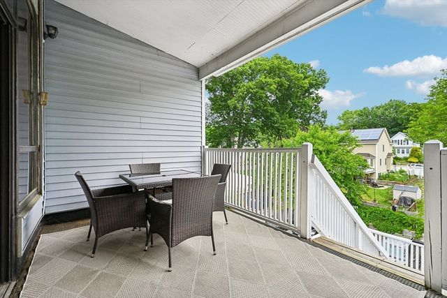 325 Mammoth Rd 3, Lowell, MA 01854