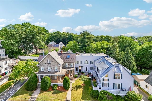 325 Mammoth Rd 3, Lowell, MA 01854