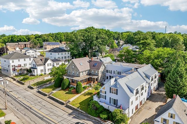 325 Mammoth Rd 3, Lowell, MA 01854