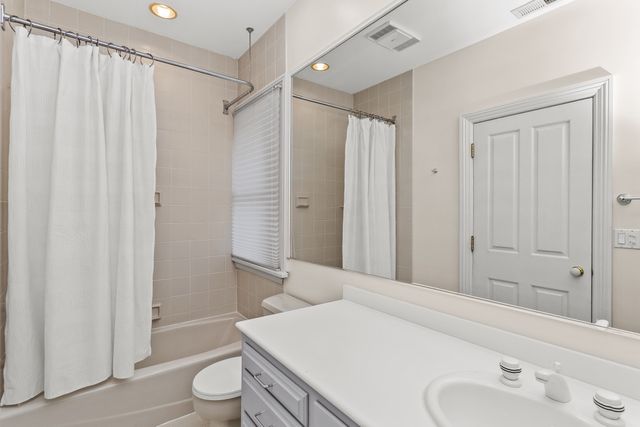 2236 Ridge Avenue, Evanston, IL 60201