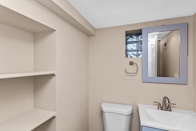 2236 Ridge Avenue, Evanston, IL 60201