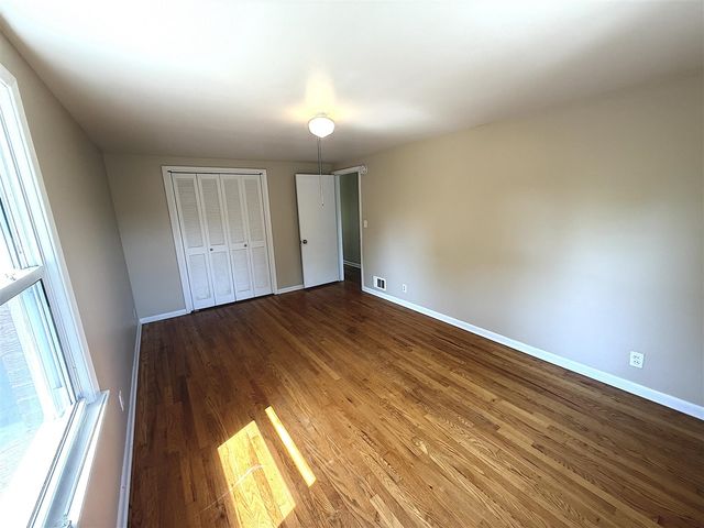 4311 Curwood Avenue, Grand Rapids, MI 49508