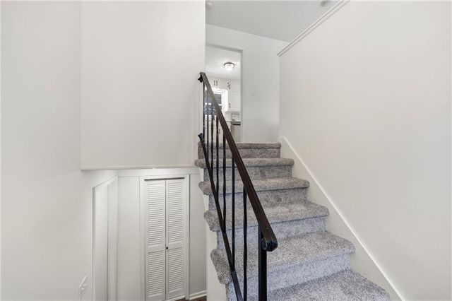 8815 N Grand Avenue, Kansas City, MO 64155