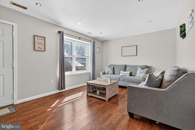 147 BAKER AVE, Atco, NJ 08004