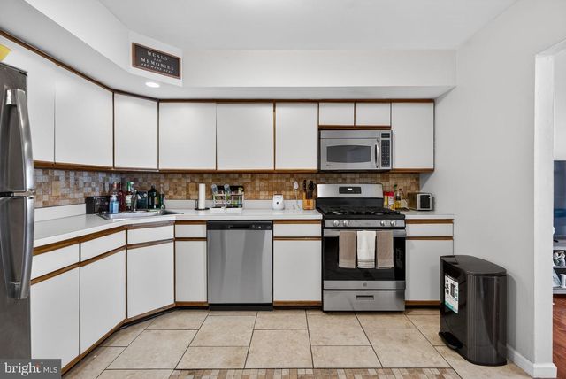 147 BAKER AVE, Atco, NJ 08004