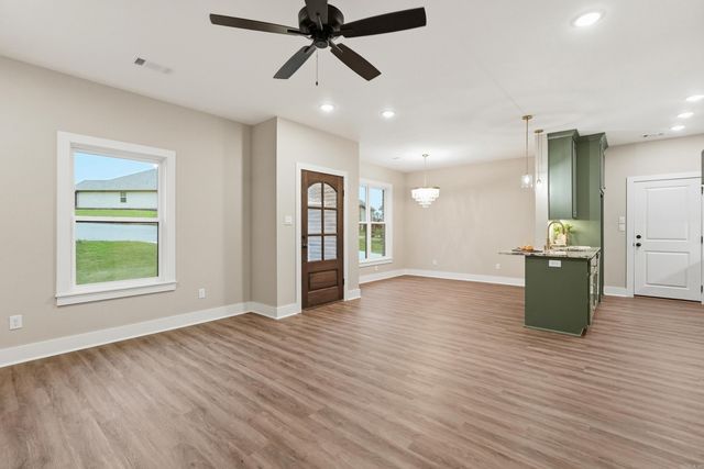 2440 Pleasant Willow Drive, Benton, AR 72015