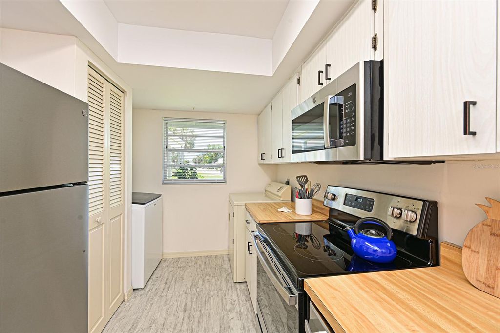 Image 11 of property listing at 4726 POTOMAC CIRCLE, Bradenton, FL 34210