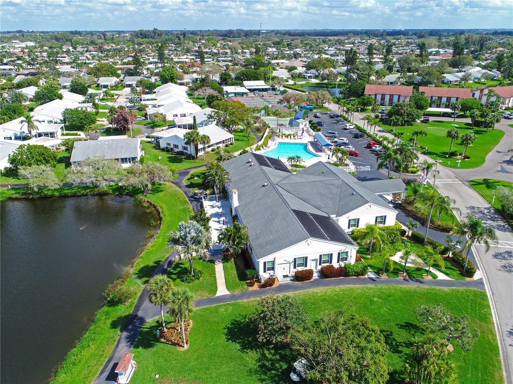 Image 36 of property listing at 4726 POTOMAC CIRCLE, Bradenton, FL 34210