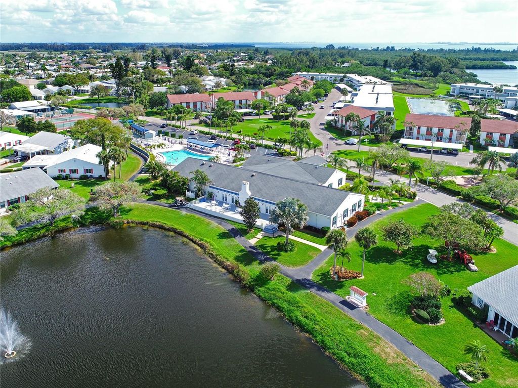 Image 37 of property listing at 4726 POTOMAC CIRCLE, Bradenton, FL 34210
