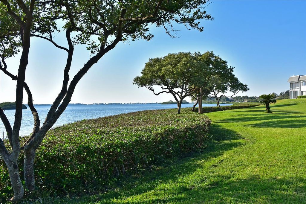 Image 63 of property listing at 4726 POTOMAC CIRCLE, Bradenton, FL 34210
