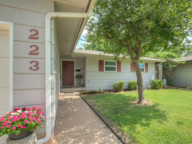 223 W 5th Street, Edmond, OK 73003
