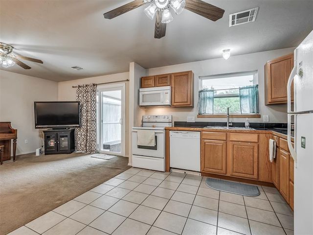 223 W 5th Street, Edmond, OK 73003