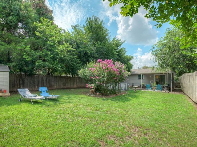 223 W 5th Street, Edmond, OK 73003