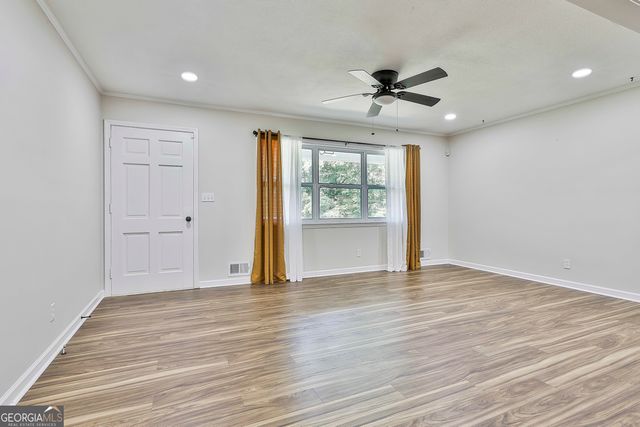 160 Winona Drive, Fayetteville, GA 30214