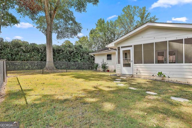 160 Winona Drive, Fayetteville, GA 30214
