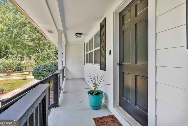 160 Winona Drive, Fayetteville, GA 30214