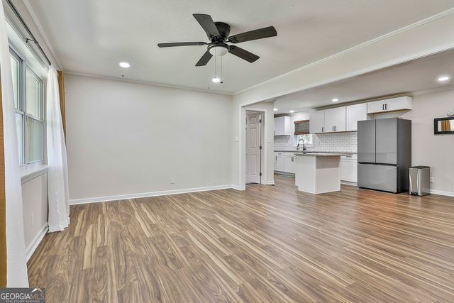 160 Winona Drive, Fayetteville, GA 30214
