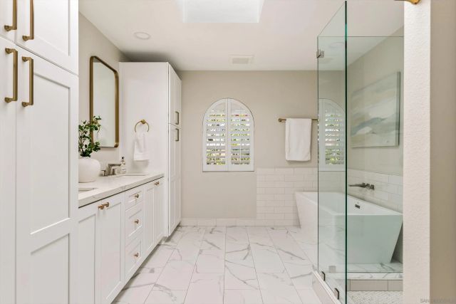 6721 Draper, La Jolla, CA 92037