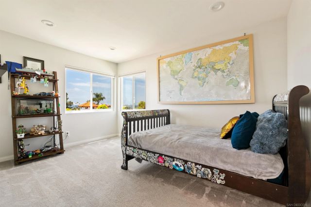 6721 Draper, La Jolla, CA 92037