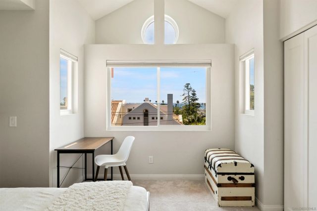 6721 Draper, La Jolla, CA 92037