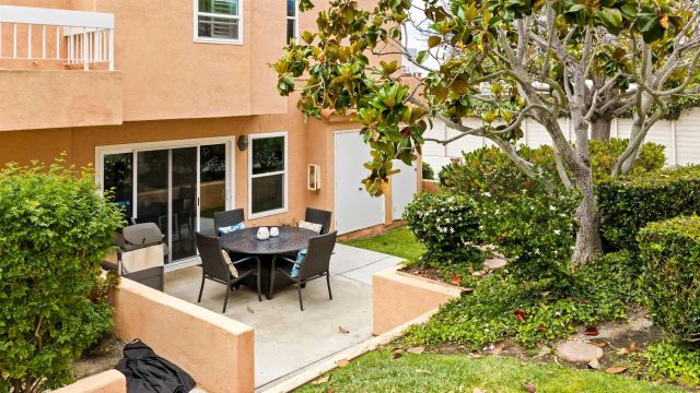 6721 Draper, La Jolla, CA 92037