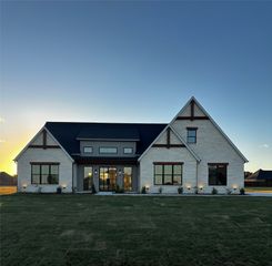 207 Stuart Street, Paradise, TX 76073