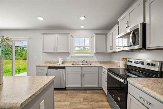 1299 Aurora Glen Drive, Rural Hall, NC 27045