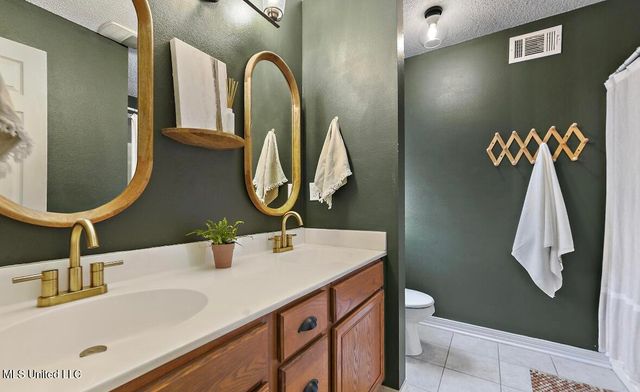 3217 Rachel Lane, Ocean Springs, MS 39564