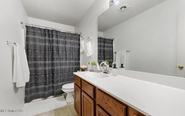 3217 Rachel Lane, Ocean Springs, MS 39564