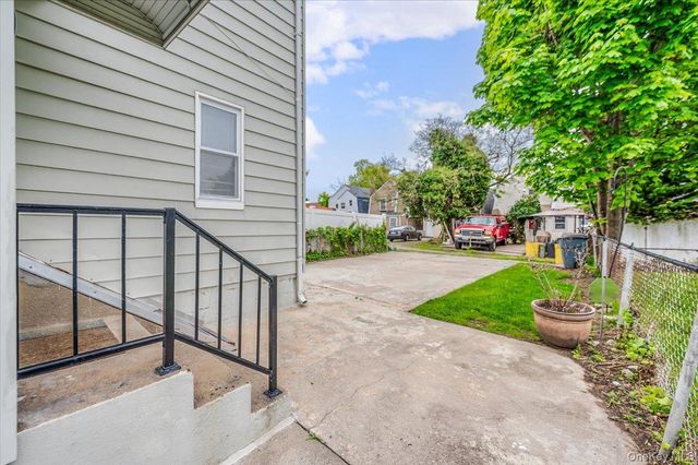 487 5TH Avenue, Cedarhurst, NY 11516
