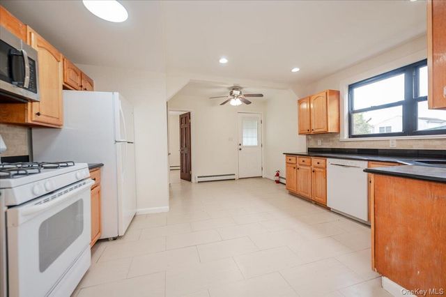 487 5TH Avenue, Cedarhurst, NY 11516