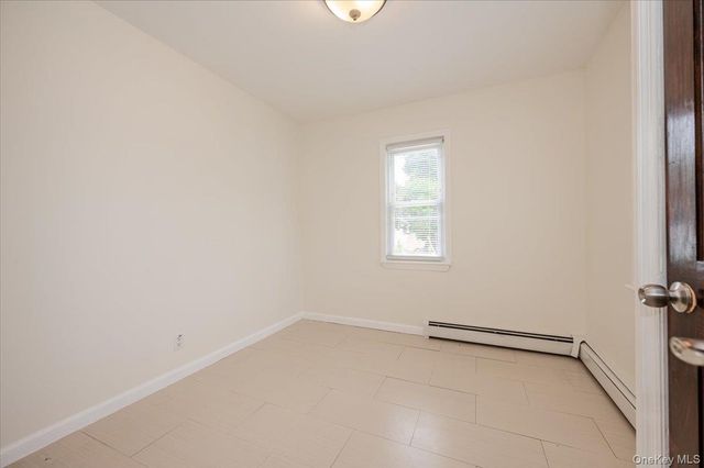 487 5TH Avenue, Cedarhurst, NY 11516