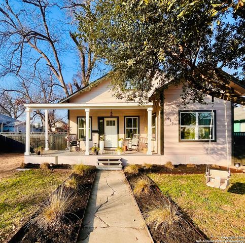 611 Barrett Pl, San Antonio, TX 78225