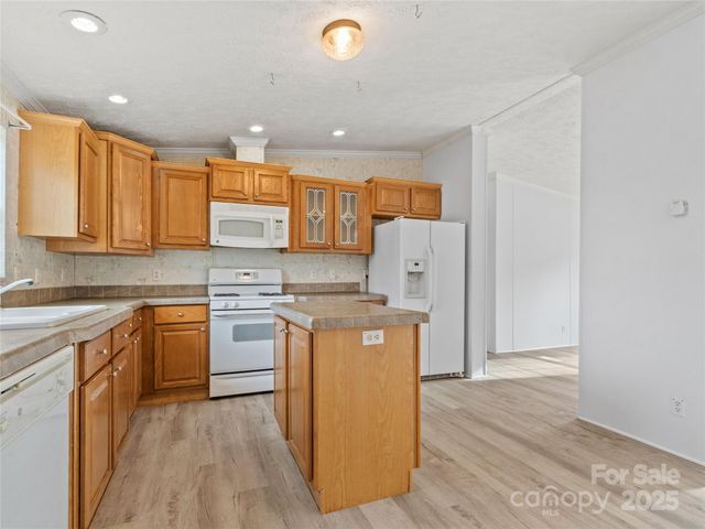 238 Cherry Hollow, Burnsville, NC 28714