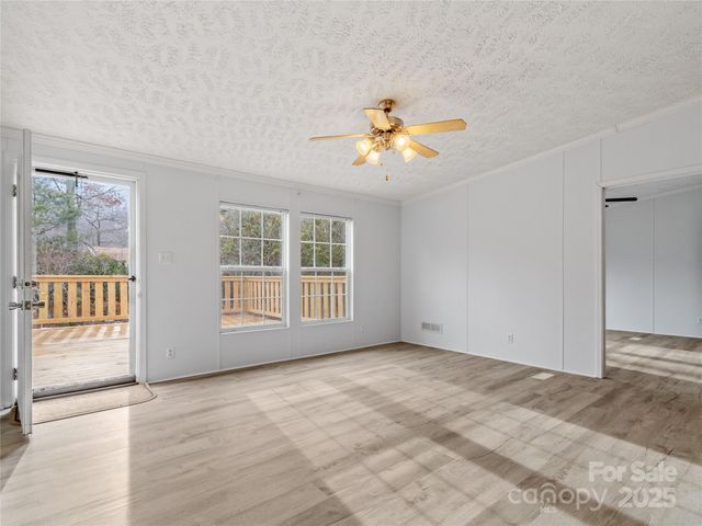 238 Cherry Hollow, Burnsville, NC 28714