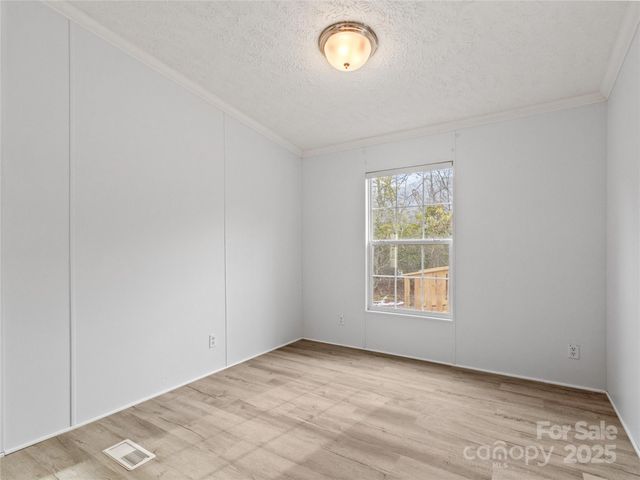 238 Cherry Hollow, Burnsville, NC 28714