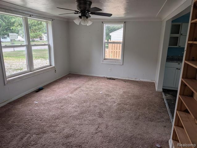 1334 Transue Avenue, Burton, MI 48509