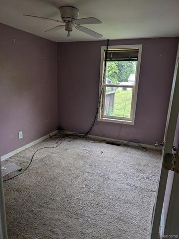 1334 Transue Avenue, Burton, MI 48509