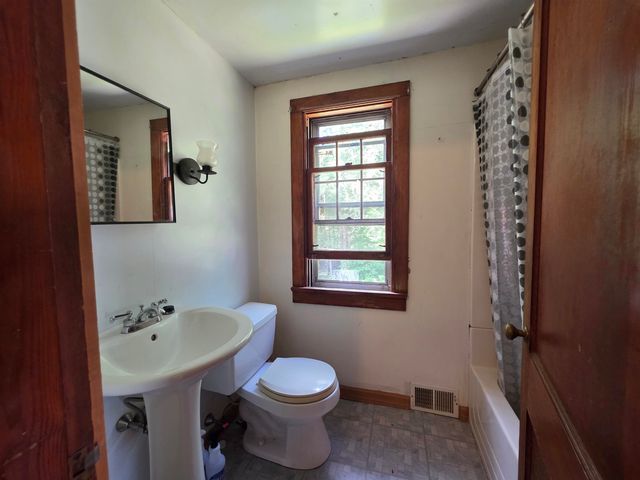 373 Vermont Route 30, Newfane, VT 05345