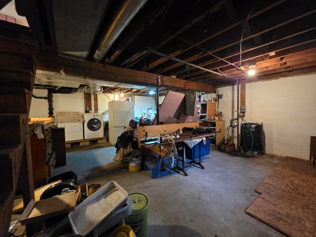 373 Vermont Route 30, Newfane, VT 05345