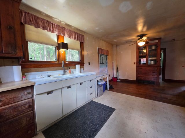 373 Vermont Route 30, Newfane, VT 05345