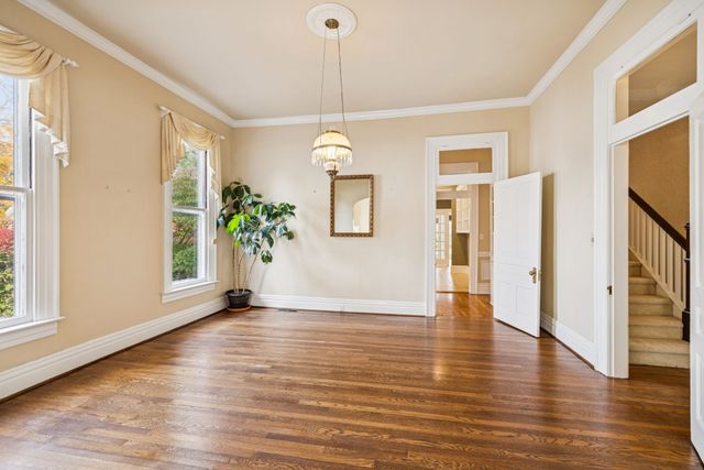 215 4th Ave, S, Franklin, TN 37064