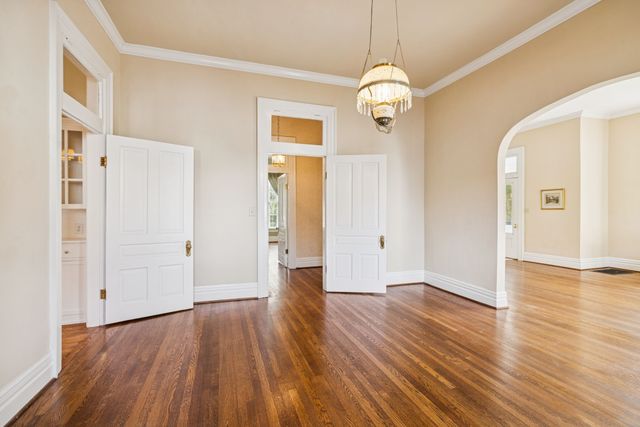 215 4th Ave, S, Franklin, TN 37064