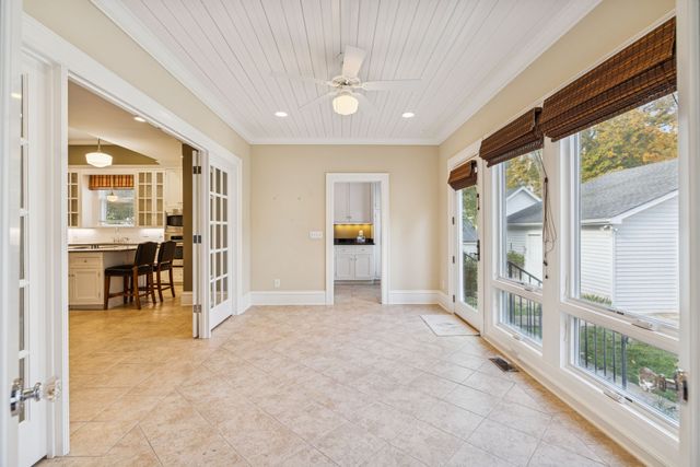 215 4th Ave, S, Franklin, TN 37064